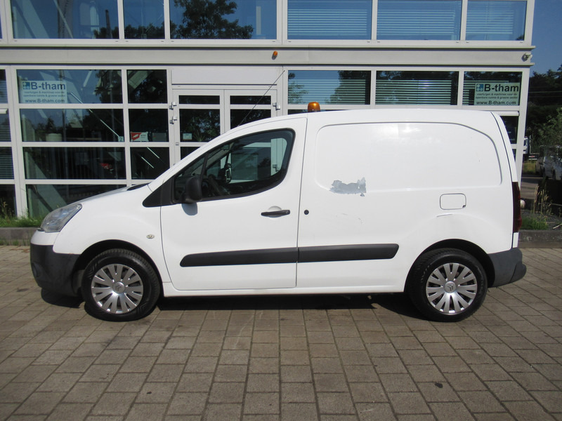 Citroën Berlingo 1.6 e-HDI 700 Club Automaat AIRCO 3-Zitpl. - Mali kombi: slika 2 Citroën Berlingo 1.6 e-HDI 700 Club Automaat AIRCO 3-Zitpl. - Mali kombi: slika 2