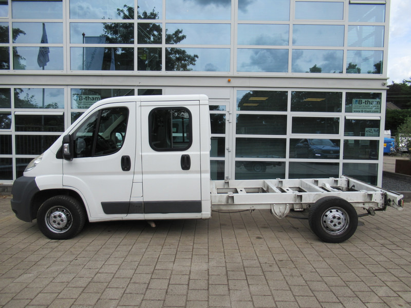 Citroën Jumper 35 2.2HDi 96KW L3 DOKA Dubbelcabine Chassis - Dostavno vozilo, Dostavno vozilo sa duplom kabinom: slika 2 Citroën Jumper 35 2.2HDi 96KW L3 DOKA Dubbelcabine Chassis - Dostavno vozilo, Dostavno vozilo sa duplom kabinom: slika 2