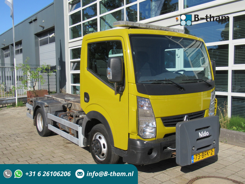 Renault Maxity 2.5DCi 107KW Chassis Twist Lock AIRCO - Dostavno vozilo: slika 1 Renault Maxity 2.5DCi 107KW Chassis Twist Lock AIRCO - Dostavno vozilo: slika 1