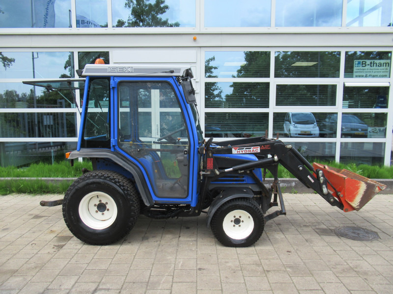 Iseki TF321H 4x4 + Cabine + Voorlader + Fronthef - Traktor: slika 5 Iseki TF321H 4x4 + Cabine + Voorlader + Fronthef - Traktor: slika 5