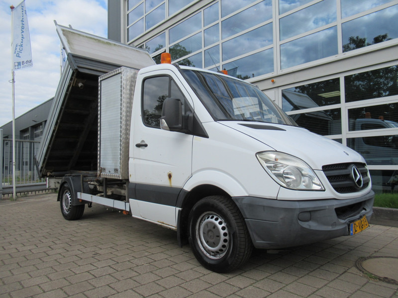 Mercedes-Benz Sprinter 310 2.2 CDI 70KW 366 3-Z./S./W. Kipper Tipper - Dostavno vozilo istovarivač: slika 4 Mercedes-Benz Sprinter 310 2.2 CDI 70KW 366 3-Z./S./W. Kipper Tipper - Dostavno vozilo istovarivač: slika 4