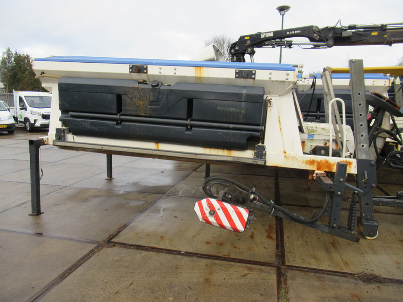 NIDO STRATOS B40-36 PALN Rotopower 4m3 + 2.200L Salzstreuer Saltspreader Zoutstrooier - Rasipač peska/ Soli: slika 2 NIDO STRATOS B40-36 PALN Rotopower 4m3 + 2.200L Salzstreuer Saltspreader Zoutstrooier - Rasipač peska/ Soli: slika 2