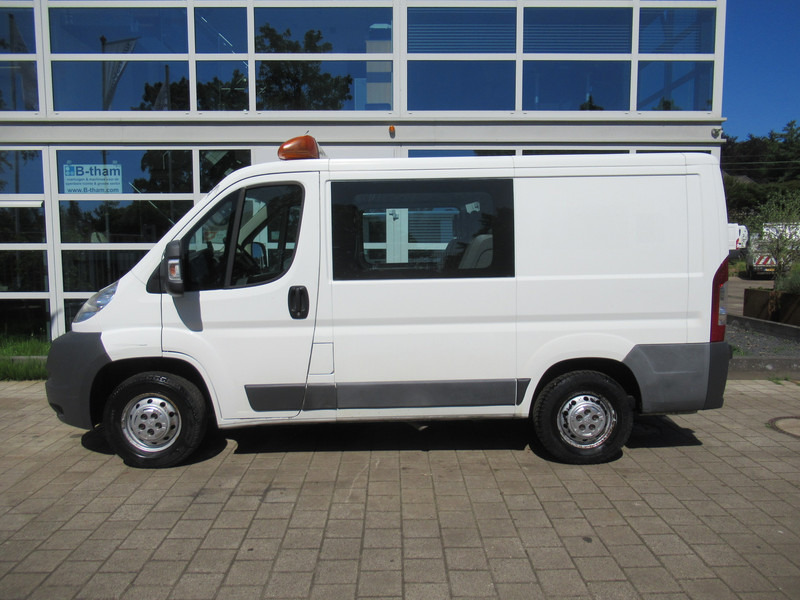 Peugeot Boxer 330 2.2 HDI 96KW L1H P+ DOKA Dubbelcabine AIRCO - Mali kombi, Dostavno vozilo sa duplom kabinom: slika 2 Peugeot Boxer 330 2.2 HDI 96KW L1H P+ DOKA Dubbelcabine AIRCO - Mali kombi, Dostavno vozilo sa duplom kabinom: slika 2