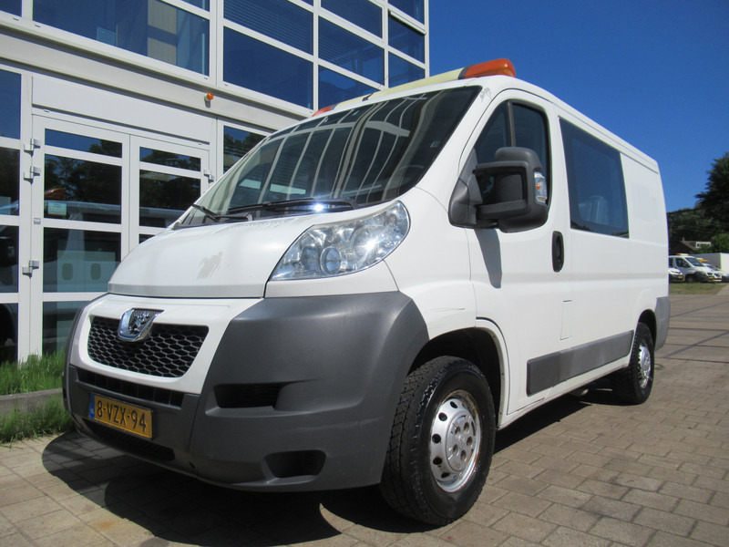Peugeot Boxer 330 2.2 HDI 96KW L1H P+ DOKA Dubbelcabine AIRCO - Mali kombi, Dostavno vozilo sa duplom kabinom: slika 4 Peugeot Boxer 330 2.2 HDI 96KW L1H P+ DOKA Dubbelcabine AIRCO - Mali kombi, Dostavno vozilo sa duplom kabinom: slika 4