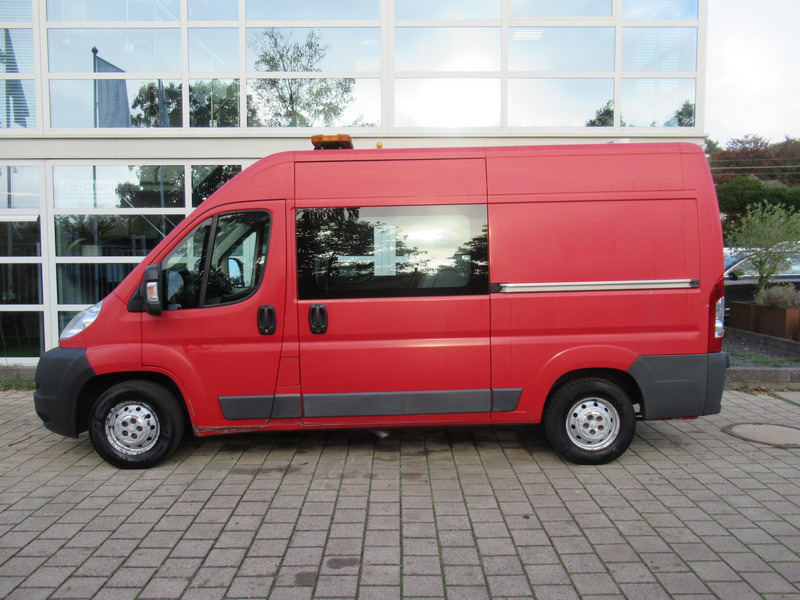 Peugeot Boxer 330 2.2 HDI 96KW L2H2 Dubbelcabine P+ DOKA - Mali kombi, Dostavno vozilo sa duplom kabinom: slika 4 Peugeot Boxer 330 2.2 HDI 96KW L2H2 Dubbelcabine P+ DOKA - Mali kombi, Dostavno vozilo sa duplom kabinom: slika 4