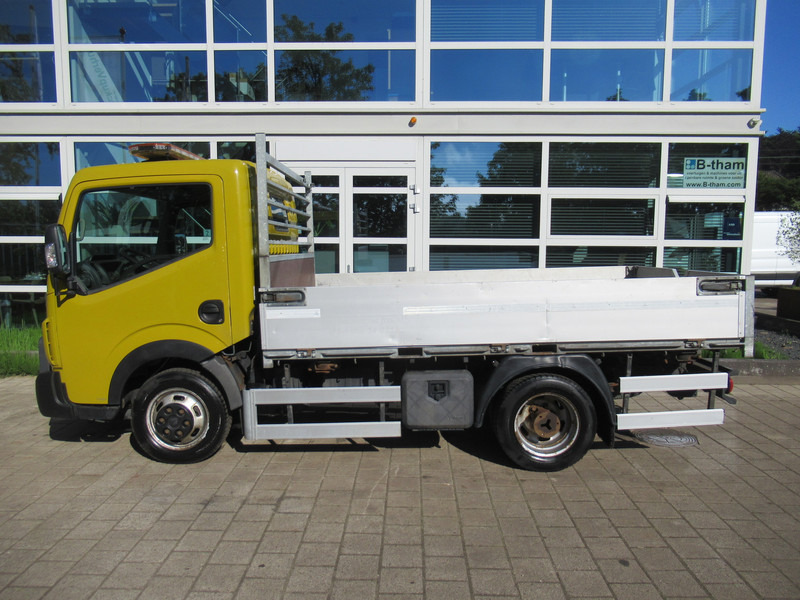 Renault Maxity 2.5DCi 107KW Airco Open laadbak Twist Lock - Dostavno vozilo sa otvorenom sandukom: slika 2 Renault Maxity 2.5DCi 107KW Airco Open laadbak Twist Lock - Dostavno vozilo sa otvorenom sandukom: slika 2