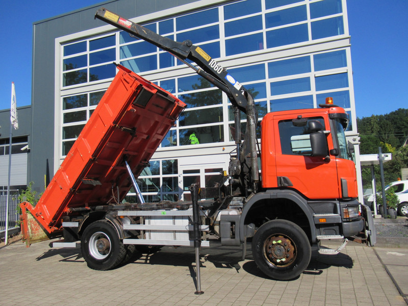 Scania P 114 CB 4x4 HZ 340 3-W. Tipper - 3-S. Kipper + HMF 1063 Crane Kran - Istovarivač, Kamion sa dizalicom: slika 3 Scania P 114 CB 4x4 HZ 340 3-W. Tipper - 3-S. Kipper + HMF 1063 Crane Kran - Istovarivač, Kamion sa dizalicom: slika 3
