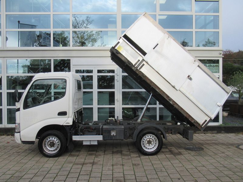 Toyota Dyna 100 3.0 D-4D 80KW Comfort Veegvuilkipper Tipper - Dostavno vozilo istovarivač: slika 3 Toyota Dyna 100 3.0 D-4D 80KW Comfort Veegvuilkipper Tipper - Dostavno vozilo istovarivač: slika 3
