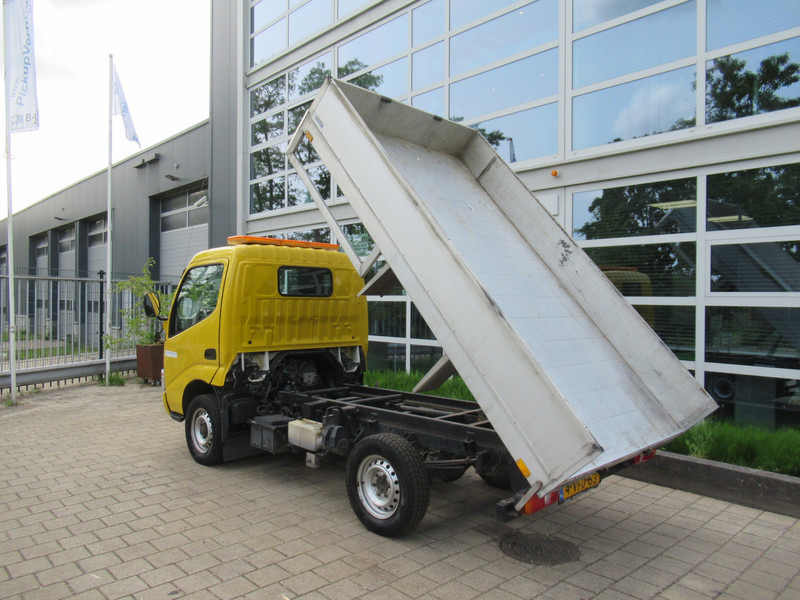 Toyota Dyna 100 3.0 D-4D 80KW kipper - Tipper - Dostavno vozilo istovarivač: slika 5 Toyota Dyna 100 3.0 D-4D 80KW kipper - Tipper - Dostavno vozilo istovarivač: slika 5