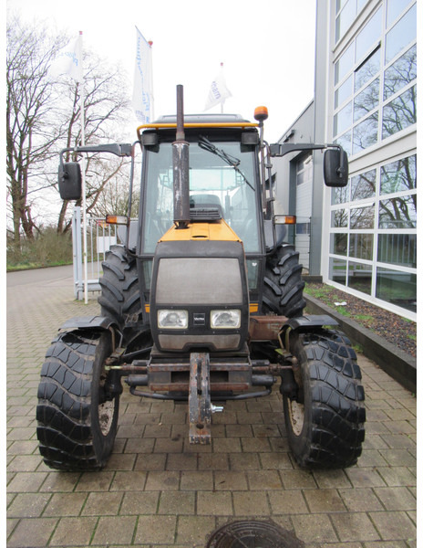 Valtra 700 4x2 VALMET - Traktor: slika 4 Valtra 700 4x2 VALMET - Traktor: slika 4