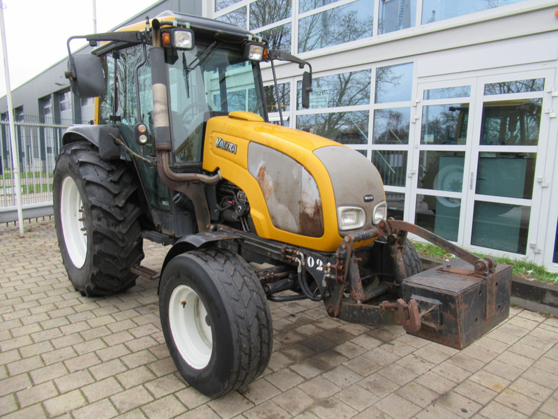 Valtra A75 4x2 + Fronthef VALMET - Traktor: slika 3 Valtra A75 4x2 + Fronthef VALMET - Traktor: slika 3
