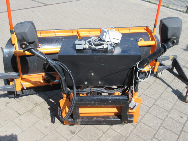 Villeton Jean LMT 20.50 208CM 12V Schneepflug Sneeuwschuif Snow Plow - Raonik za sneg: slika 2 Villeton Jean LMT 20.50 208CM 12V Schneepflug Sneeuwschuif Snow Plow - Raonik za sneg: slika 2