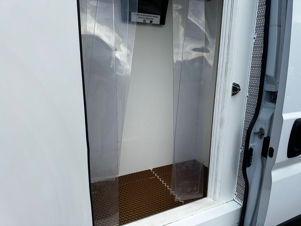Dostavno vozilo hladnjača Fiat Ducato Isberg Pharma-Kühler -30°C/4°C/22°C: slika 12