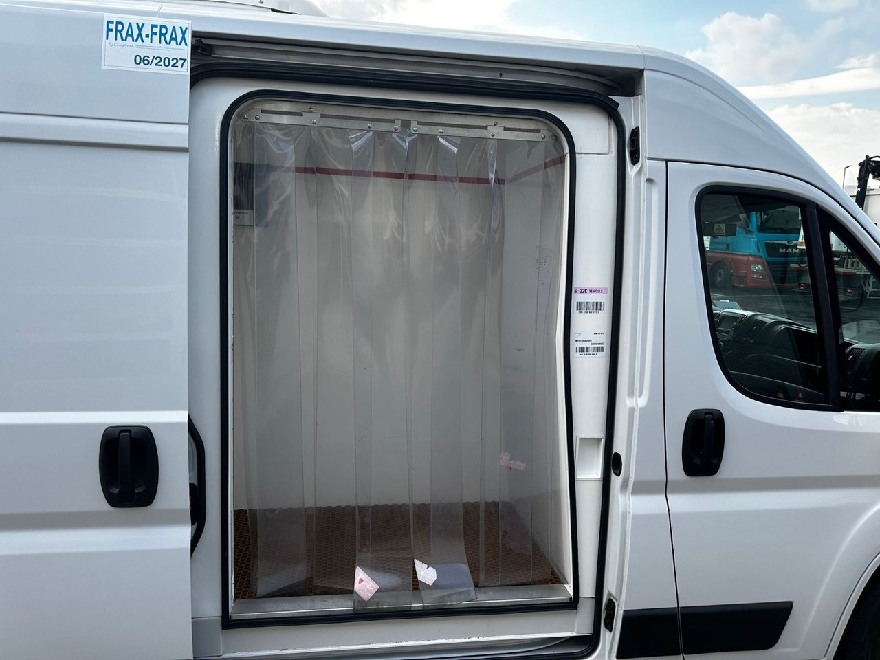 Dostavno vozilo hladnjača Fiat Ducato Isberg Pharma-Kühler -30°C/4°C/22°C: slika 10