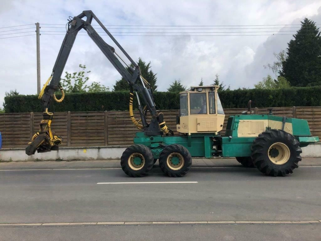 Harvester UTC 2665 inklusive Aggregat - Kombajn za šumarstvo: slika 2 Harvester UTC 2665 inklusive Aggregat - Kombajn za šumarstvo: slika 2