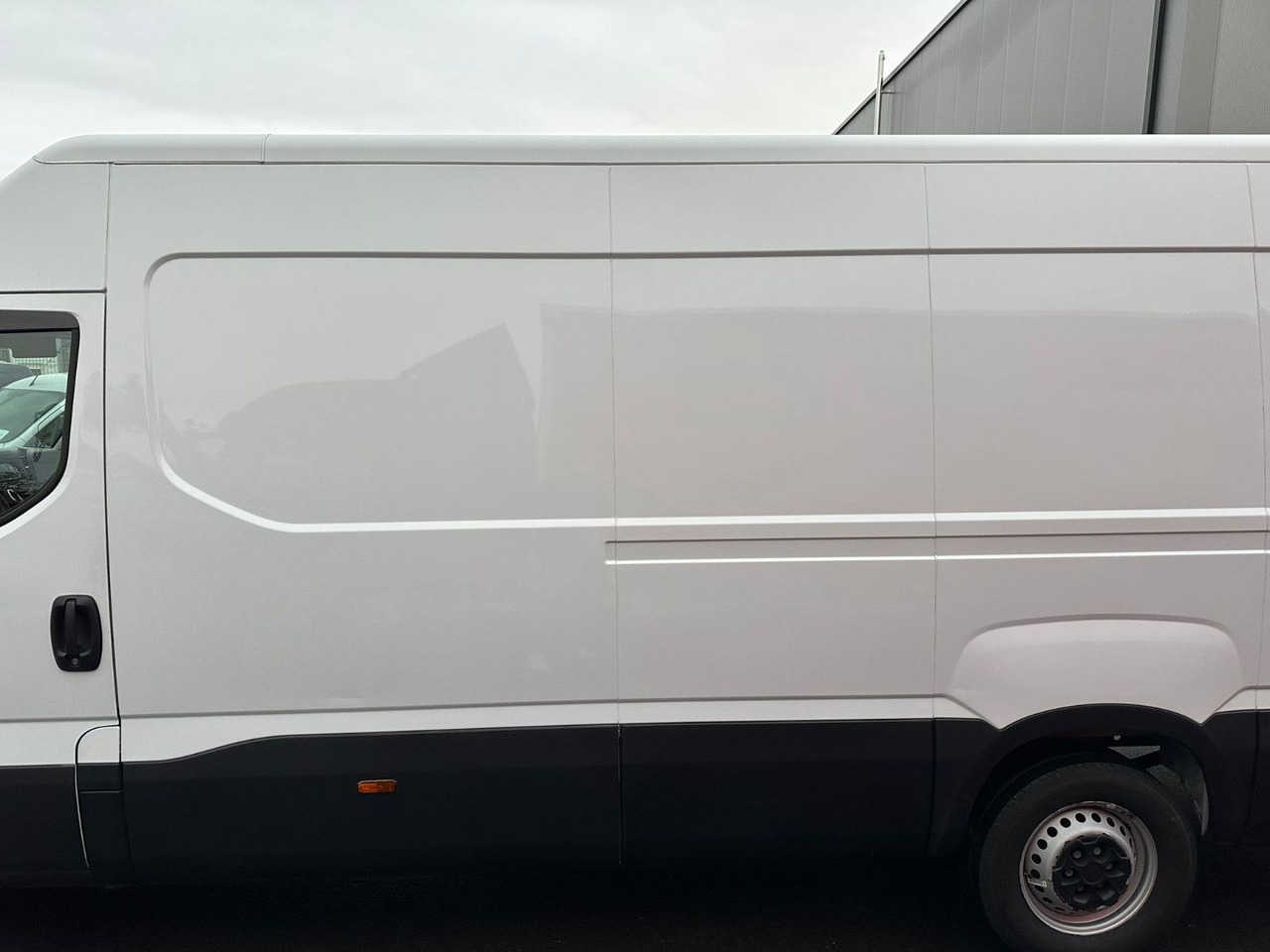 Iveco Daily 35 S14*Automatik*Heckkamera*top. Zustand!! Iveco Daily 35 S14*TOP*Automatik*Kamera* Iveco Daily 35 S14*Automatik*Heckkamera*top. Zustand!! Iveco Daily 35 S14*TOP*Automatik*Kamera*: slika 6