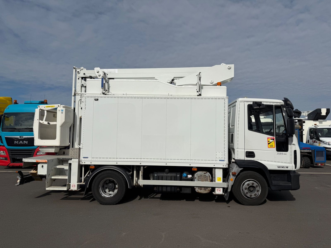 Iveco Eurocargo 120E18 E5/15m/Comet 151TAL - Vazdušna platforma montirana na kamion: slika 3 Iveco Eurocargo 120E18 E5/15m/Comet 151TAL - Vazdušna platforma montirana na kamion: slika 3