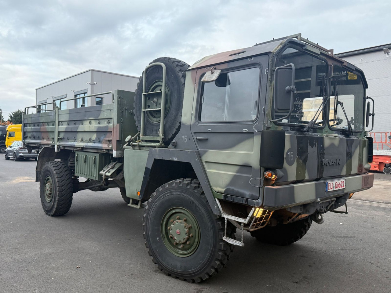 MAN KAT 1 5T MIL GL 4x4 , Pritsche, Allrad, viel neu - Kamion sa tovarnim sandukom: slika 4 MAN KAT 1 5T MIL GL 4x4 , Pritsche, Allrad, viel neu - Kamion sa tovarnim sandukom: slika 4