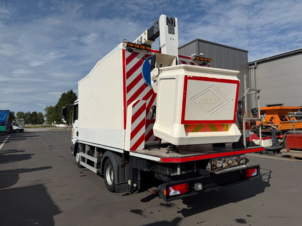 MAN TGL 12.180 Versalift/15m/orig.km/Top - Vazdušna platforma montirana na kamion: slika 5 MAN TGL 12.180 Versalift/15m/orig.km/Top - Vazdušna platforma montirana na kamion: slika 5