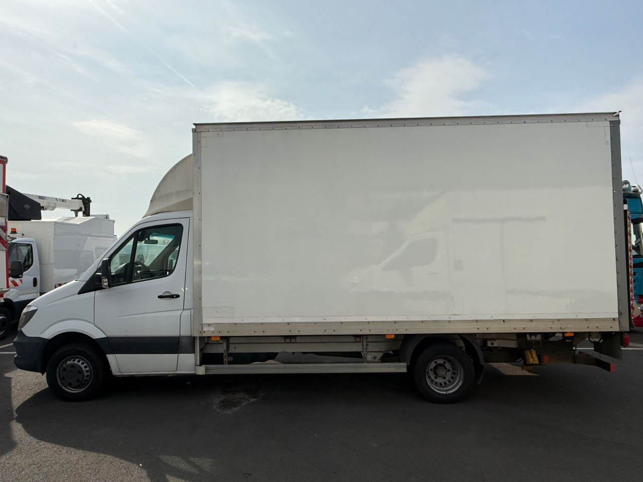 Mercedes-Benz Sprinter II 516 CDI Automatik/LBW/Koffer/Kamera - Dostavno vozilo sa zatvorenim sandukom: slika 5 Mercedes-Benz Sprinter II 516 CDI Automatik/LBW/Koffer/Kamera - Dostavno vozilo sa zatvorenim sandukom: slika 5