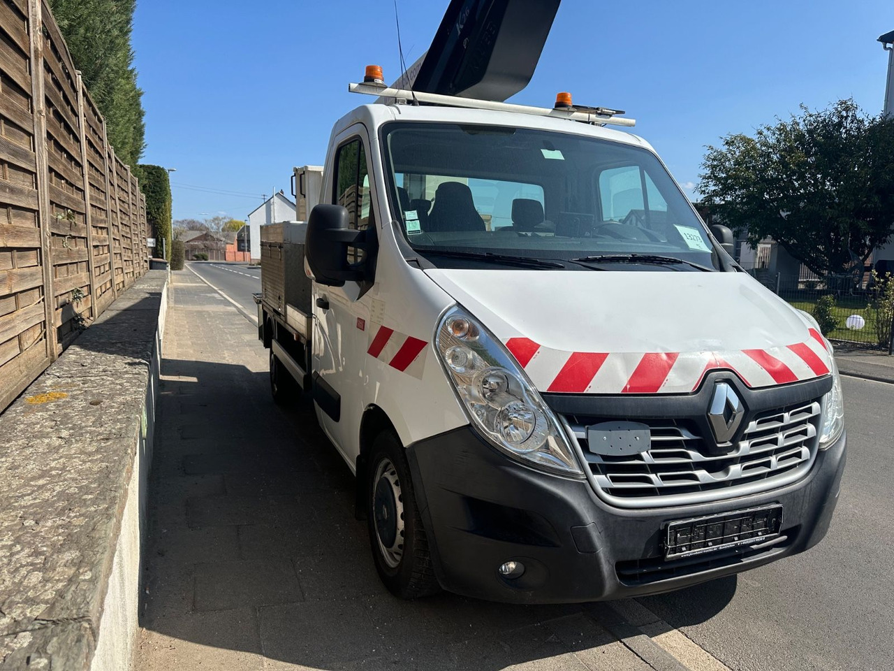 Renault Master Renault Master - Vazdušna platforma montirana na kamion, Dostavno vozilo: slika 3 Renault Master Renault Master - Vazdušna platforma montirana na kamion, Dostavno vozilo: slika 3