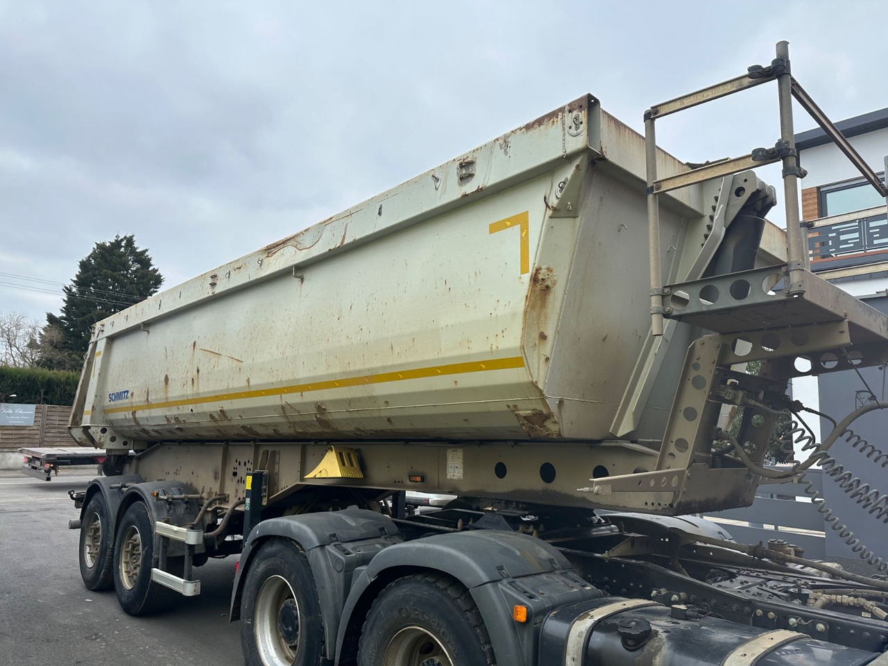 Schmitz Cargobull SKI 18 SL-7.2 SR /2-Achs Muldenkipper/tüv 01/26 - Poluprikolica istovarivača: slika 2 Schmitz Cargobull SKI 18 SL-7.2 SR /2-Achs Muldenkipper/tüv 01/26 - Poluprikolica istovarivača: slika 2