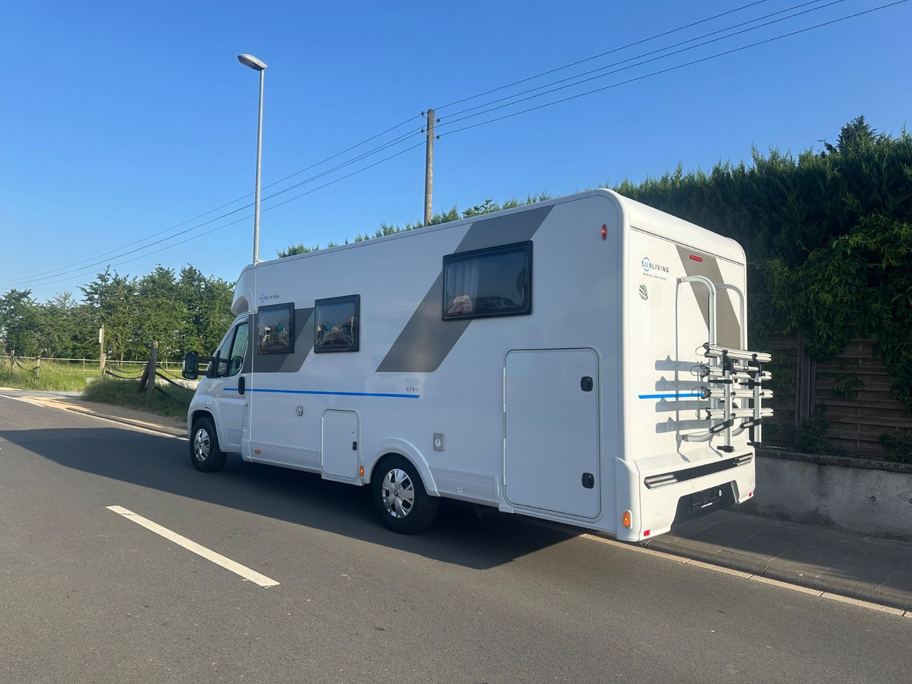Sun Living S 75 SL XTRA Hubbett/Solar/Panorama/Markise - Poluintegrisani kamper: slika 2 Sun Living S 75 SL XTRA Hubbett/Solar/Panorama/Markise - Poluintegrisani kamper: slika 2