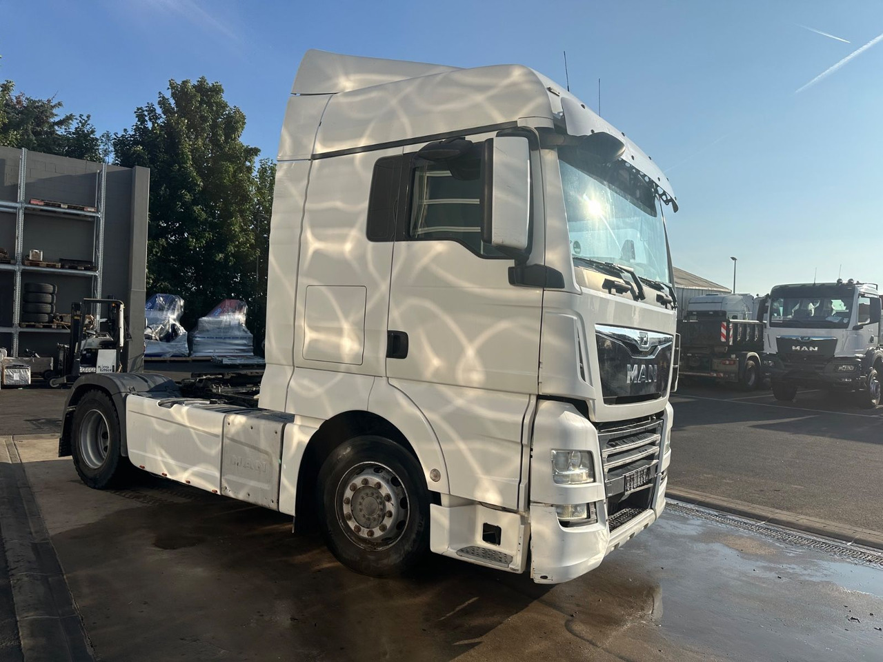 MAN TGX 18.460 Retarder/Kipphydraulik/Differenzialsp - Tegljač: slika 4 MAN TGX 18.460 Retarder/Kipphydraulik/Differenzialsp - Tegljač: slika 4