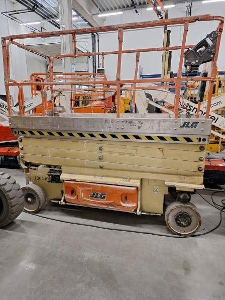 JLG 3246 ES - Lift u obliku makaza: slika 1 JLG 3246 ES - Lift u obliku makaza: slika 1