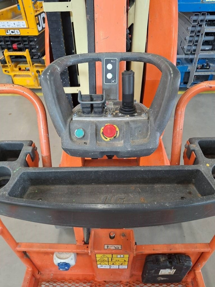 JLG Toucan 10 E - Jarbolna penjajuća platforma: slika 5 JLG Toucan 10 E - Jarbolna penjajuća platforma: slika 5