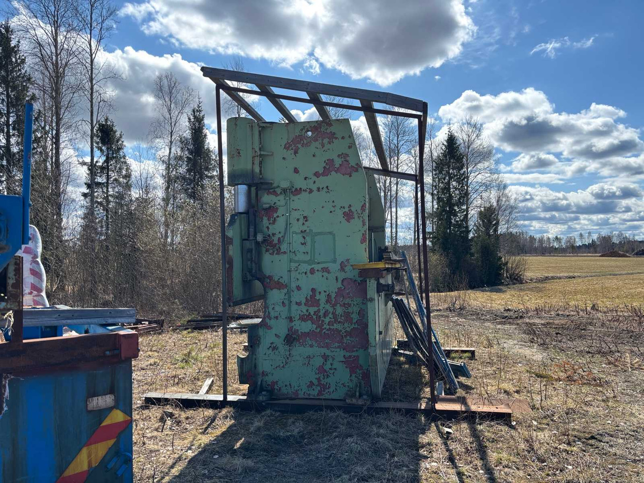 Särmäri Ursviken KPD250 3.7/3.15 - Mašinska alatka: slika 2 Särmäri Ursviken KPD250 3.7/3.15 - Mašinska alatka: slika 2