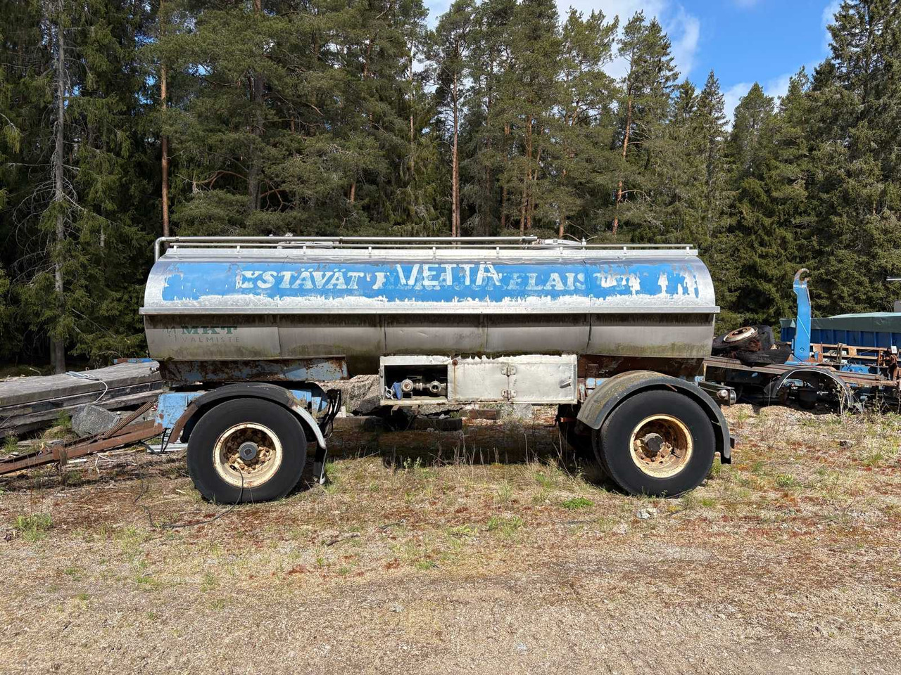 Tank trailer 10000L - Prikolica cisterna: slika 2 Tank trailer 10000L - Prikolica cisterna: slika 2