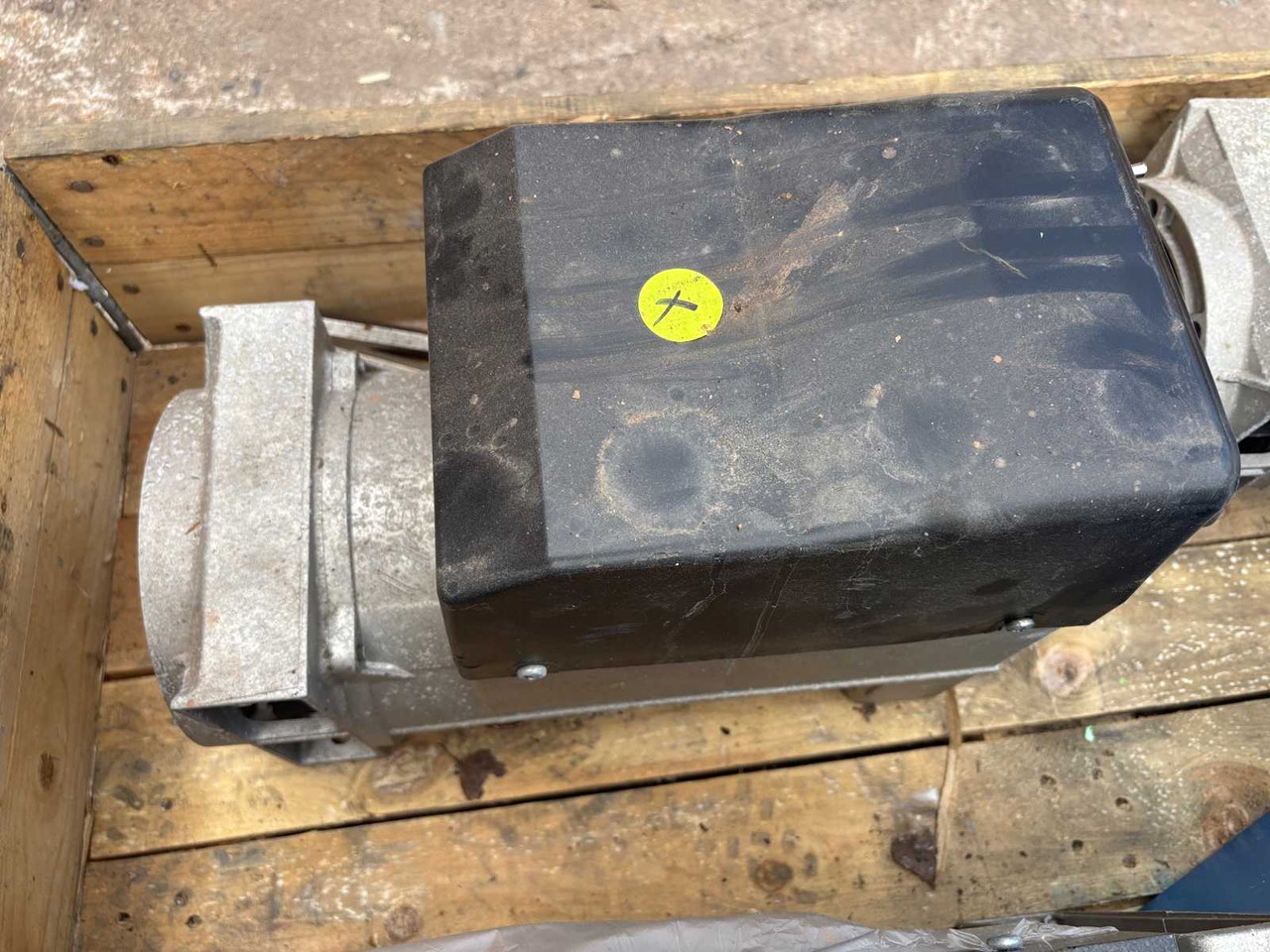 Welding generator Sincro EW 220 DC - Oprema za varenje: slika 4 Welding generator Sincro EW 220 DC - Oprema za varenje: slika 4