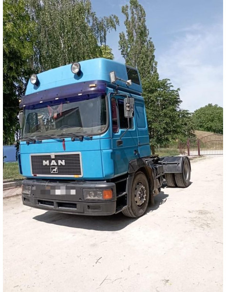 MAN 19.414 F2000 - Tegljač: slika 2 MAN 19.414 F2000 - Tegljač: slika 2
