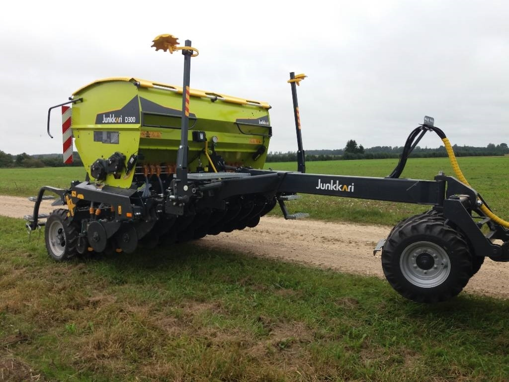 Junkkari D300 - Sejalica: slika 3 Junkkari D300 - Sejalica: slika 3