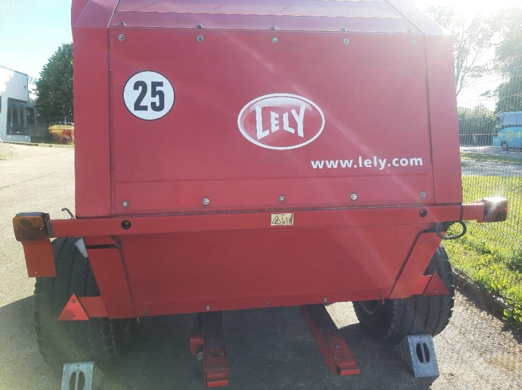 Lely Welger RP 245 Profi - Balirka za okrugle bale: slika 2 Lely Welger RP 245 Profi - Balirka za okrugle bale: slika 2