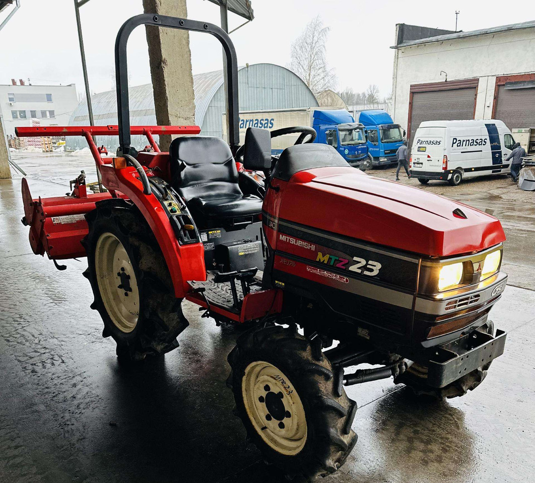 Mitsubishi MTZ23 - Traktor: slika 2 Mitsubishi MTZ23 - Traktor: slika 2
