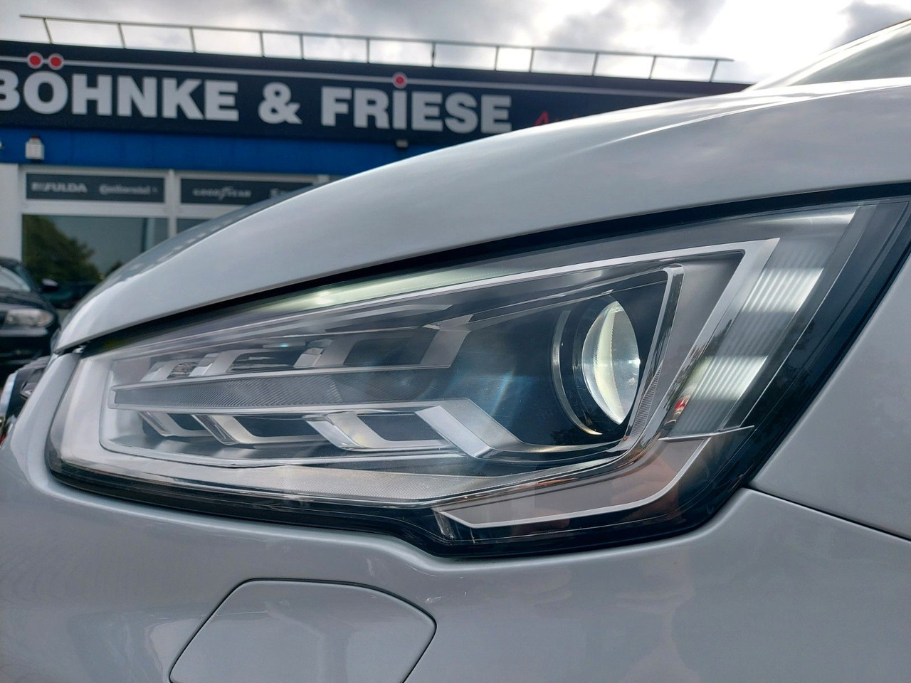 Audi A1 Sportback sport S-Line Pano Bose Xenon DAB - Limuzina: slika 3 Audi A1 Sportback sport S-Line Pano Bose Xenon DAB - Limuzina: slika 3