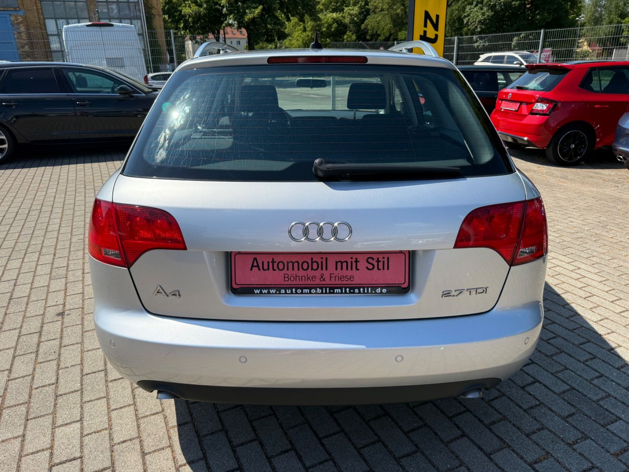 Audi A4 Avant 2.7 TDI S-LINE XENON NAVI TÜV 05/27 - Automobil: slika 5 Audi A4 Avant 2.7 TDI S-LINE XENON NAVI TÜV 05/27 - Automobil: slika 5