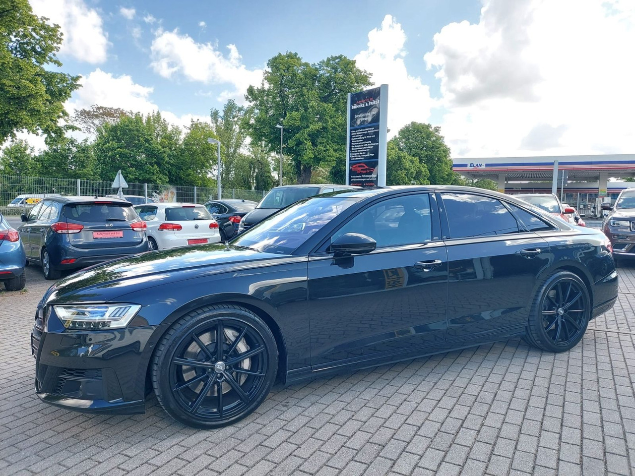 Audi A8 60 TDI quattro LED VOLL HEAD UP B&O VOLL VOL - Limuzina: slika 3 Audi A8 60 TDI quattro LED VOLL HEAD UP B&O VOLL VOL - Limuzina: slika 3