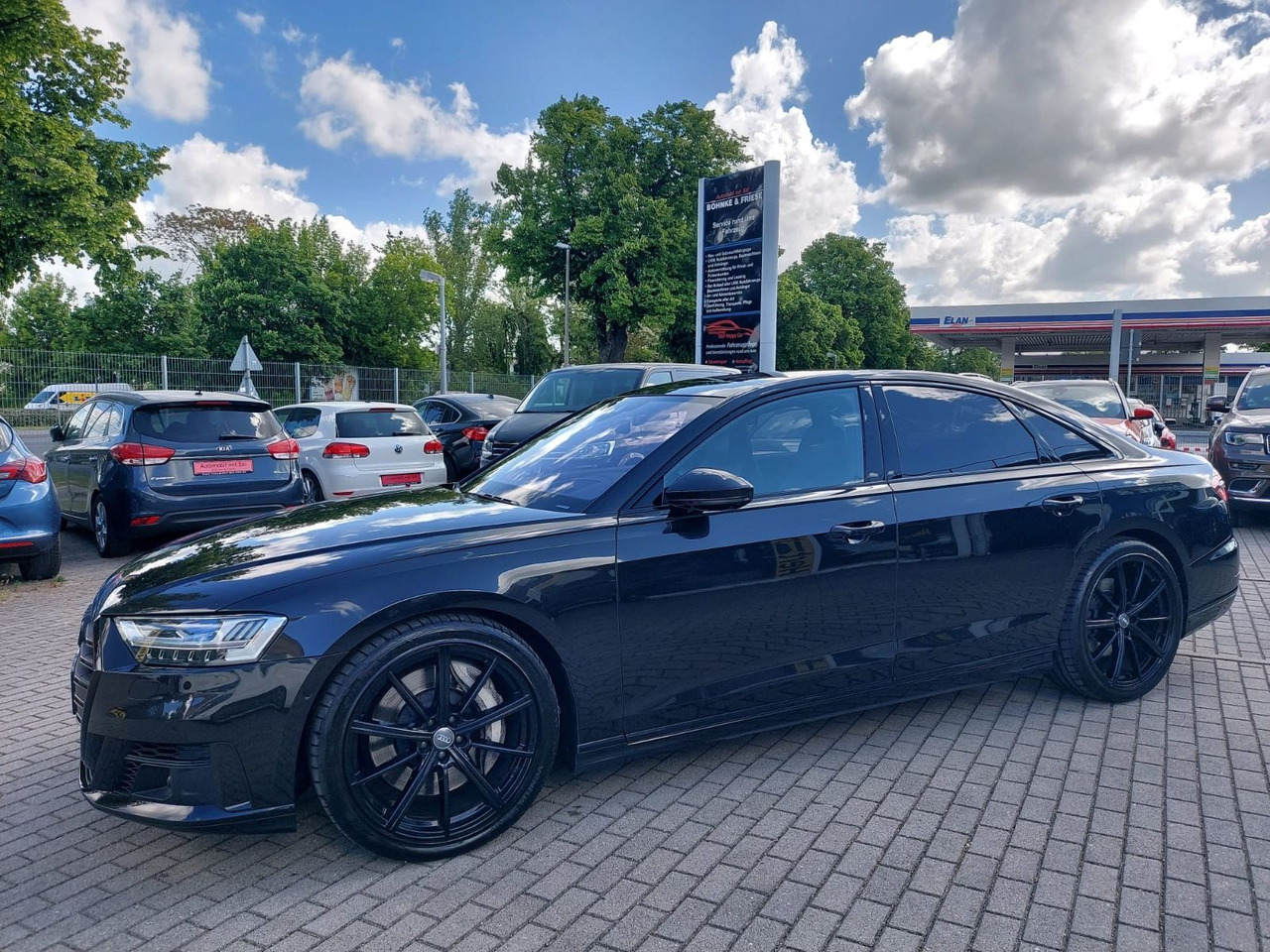 Audi A8 60 TDI quattro LED VOLL HEAD UP B&O VOLL VOL - Limuzina: slika 2 Audi A8 60 TDI quattro LED VOLL HEAD UP B&O VOLL VOL - Limuzina: slika 2