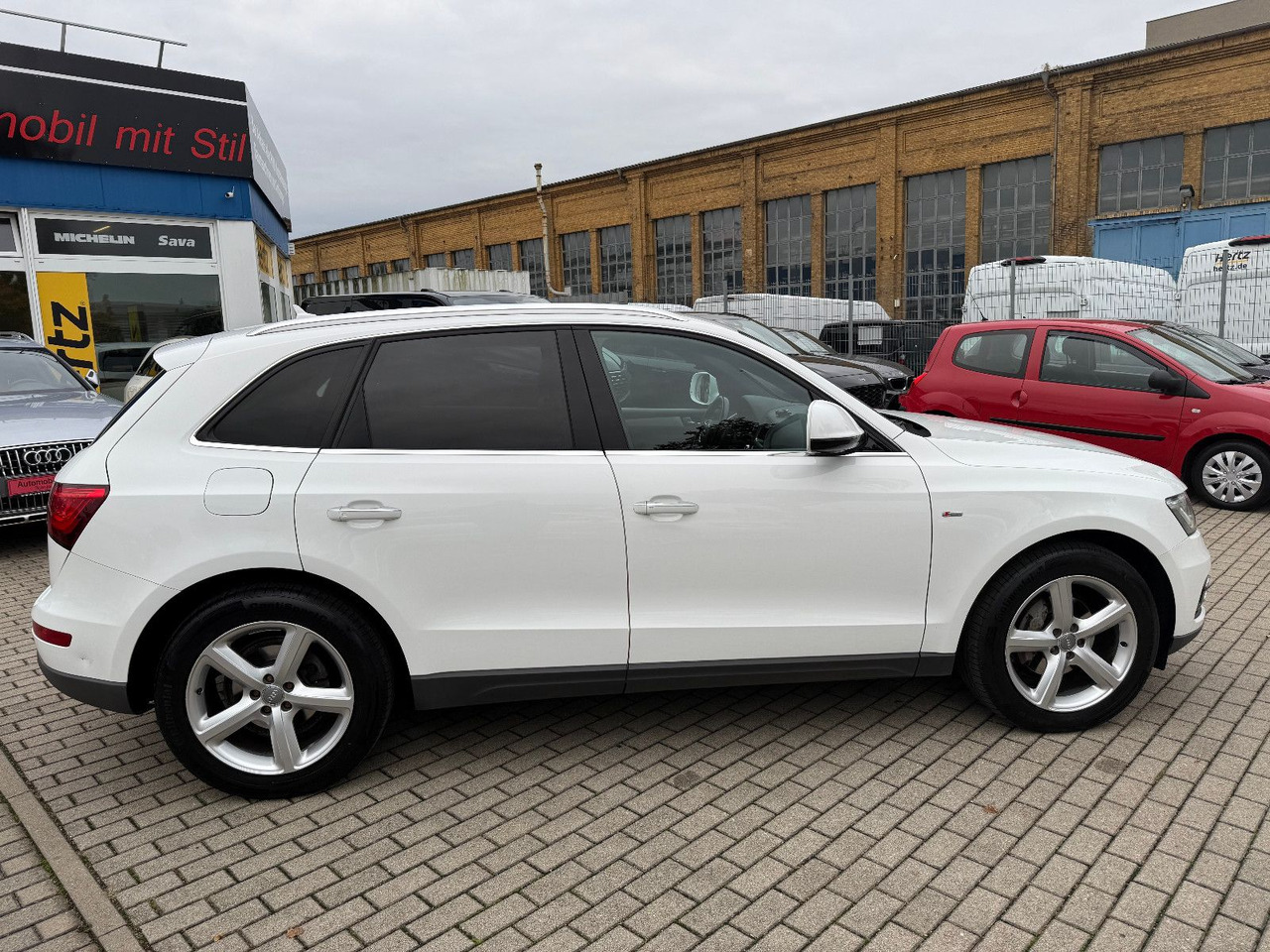 Audi Q5 2.0 TDI CLEAN DIESEL S -LINE XENON LED ACC - SUVSUV: slika 5 Audi Q5 2.0 TDI CLEAN DIESEL S -LINE XENON LED ACC - SUVSUV: slika 5