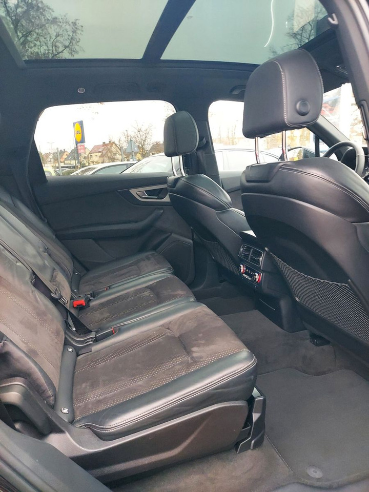 SUVSUV Audi Q7 3.0 TDI quattro S-Line Pano Alcantara AHK: slika 27 SUVSUV Audi Q7 3.0 TDI quattro S-Line Pano Alcantara AHK: slika 27