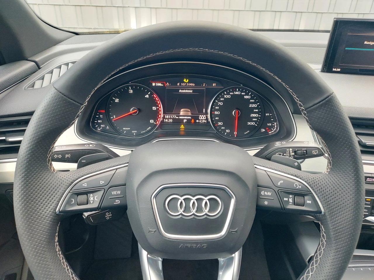 SUVSUV Audi Q7 3.0 TDI quattro S-Line Pano Alcantara AHK: slika 14 SUVSUV Audi Q7 3.0 TDI quattro S-Line Pano Alcantara AHK: slika 14