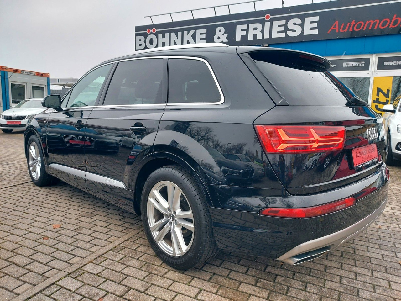 SUVSUV Audi Q7 3.0 TDI quattro S-Line Pano Alcantara AHK: slika 7 SUVSUV Audi Q7 3.0 TDI quattro S-Line Pano Alcantara AHK: slika 7