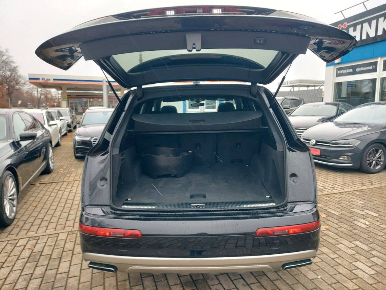 SUVSUV Audi Q7 3.0 TDI quattro S-Line Pano Alcantara AHK: slika 29 SUVSUV Audi Q7 3.0 TDI quattro S-Line Pano Alcantara AHK: slika 29