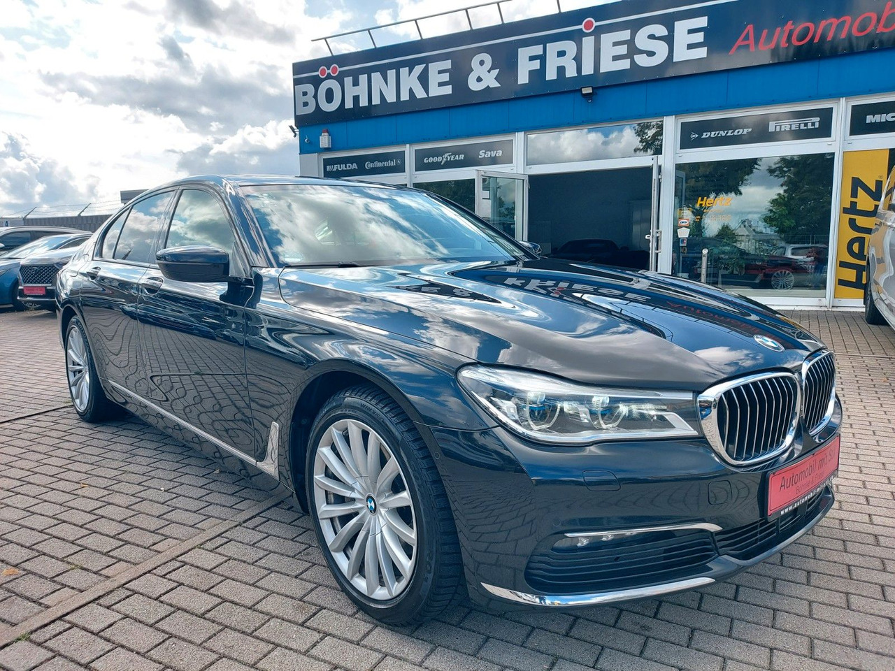 BMW 740 Baureihe 7 Lim 740 d xDrive Glasdach ACC - Limuzina: slika 1 BMW 740 Baureihe 7 Lim 740 d xDrive Glasdach ACC - Limuzina: slika 1