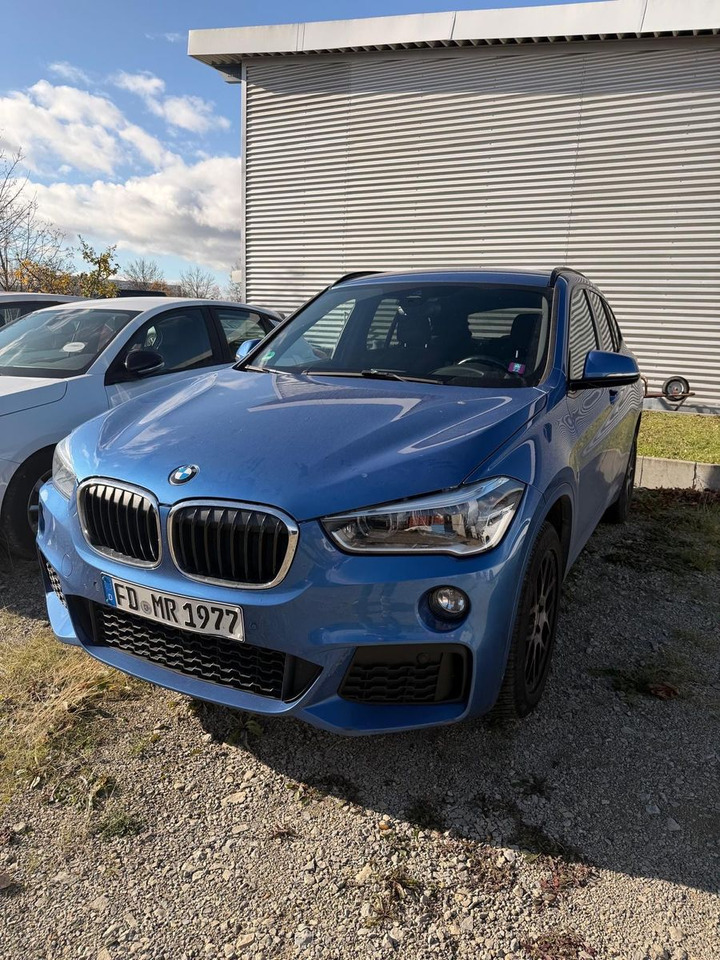 BMW X1 xDrive 20d M Sport LED NAVI SPORT 4X4 AUTOMAT - SUVSUV: slika 3 BMW X1 xDrive 20d M Sport LED NAVI SPORT 4X4 AUTOMAT - SUVSUV: slika 3
