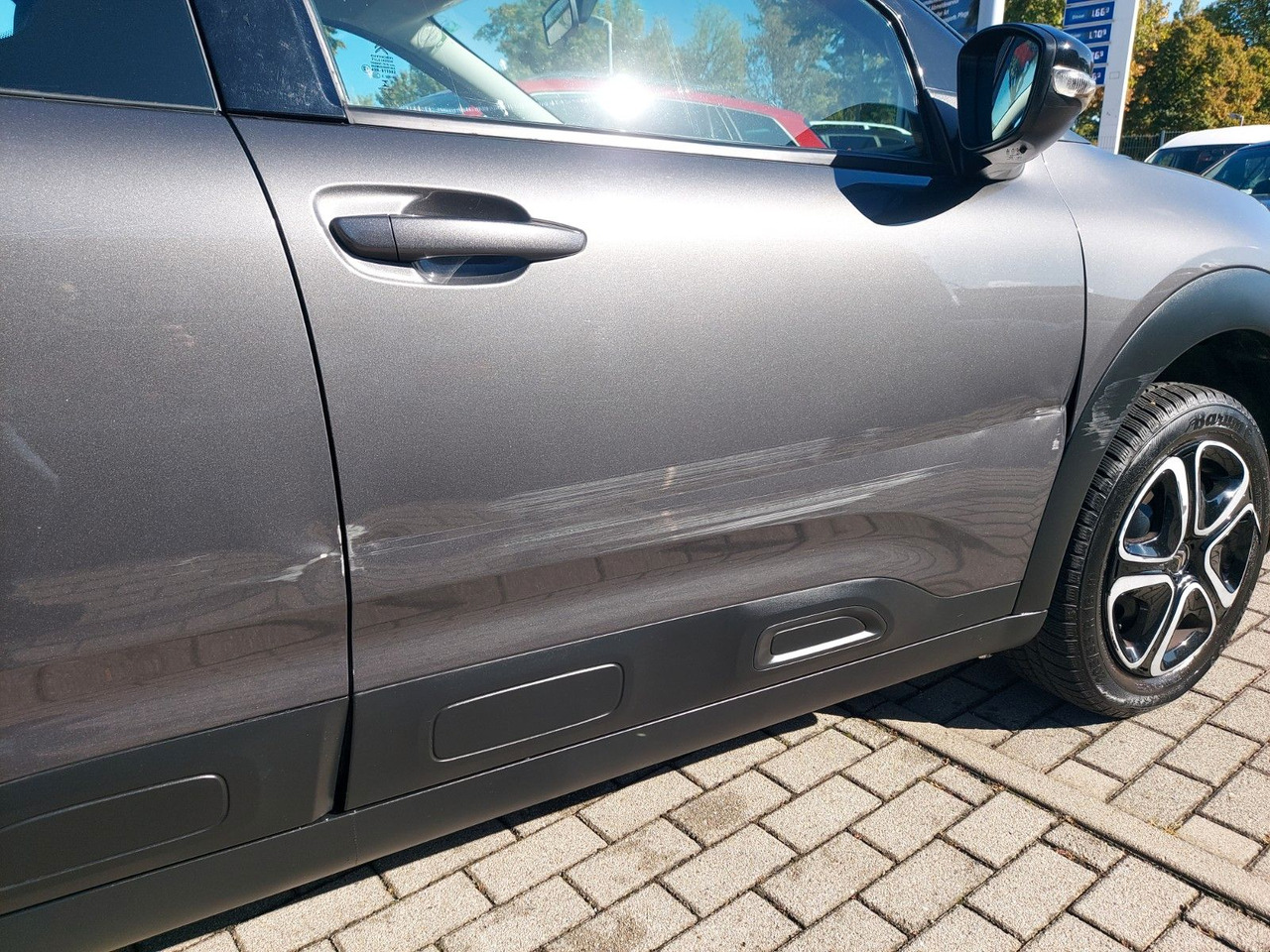 Citroën C4 Cactus Feel DAB Klima Sitzheizung PDC - Limuzina: slika 2 Citroën C4 Cactus Feel DAB Klima Sitzheizung PDC - Limuzina: slika 2