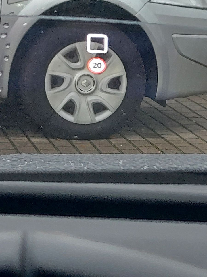 SUVSUV Citroën C4 Lim. Shine Automatik Leder Navi LED uvm.: slika 15 SUVSUV Citroën C4 Lim. Shine Automatik Leder Navi LED uvm.: slika 15